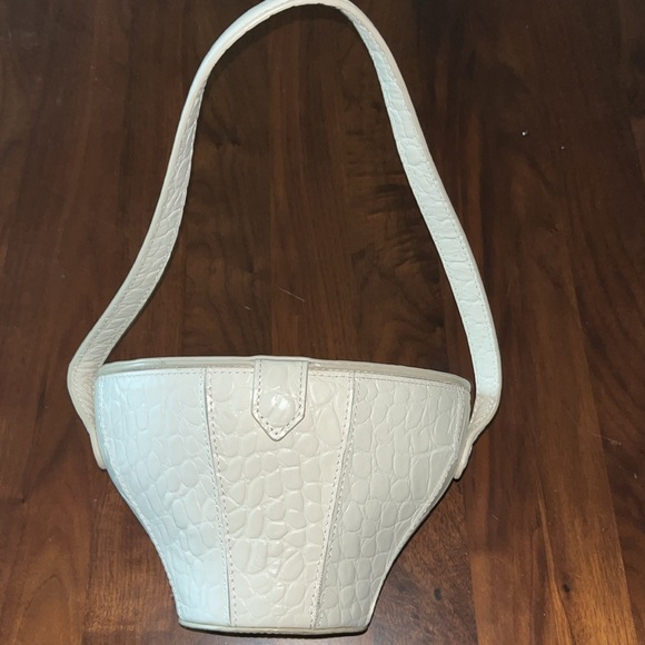 Staud Alice Croc-Embossed Leather Bag - Picture 4 of 10